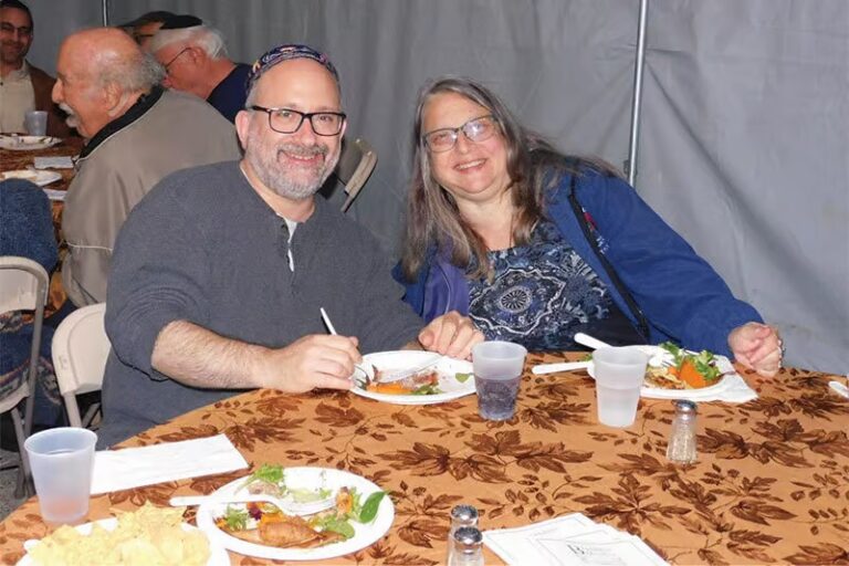 Family at a Brandeis Men's club dinner
